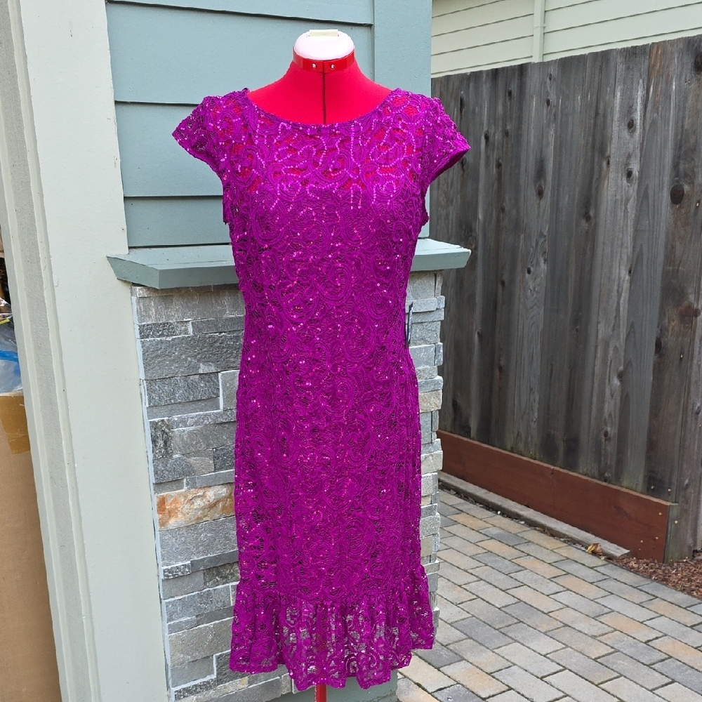 Chic Purple Lace Midi Dress